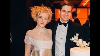 Julia Garner Family (Husband, Sister, Parents)