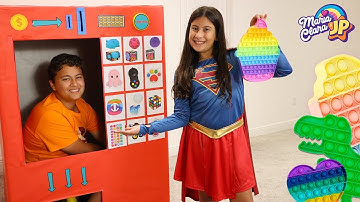Maria Clara and JP | Giant Vending Machine Fidget toys