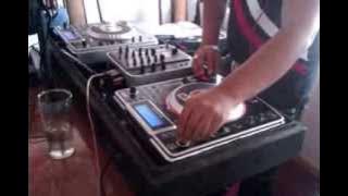 Dj Ik en el 99.1 fusionando ritmos con Marca!!!