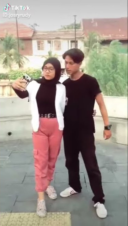 Memek jilbab lagi sange