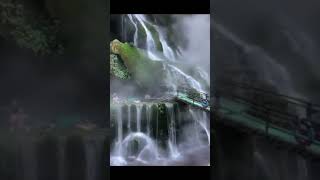 Águas termais @CrisSunLife #water #aguatermal #waterfall