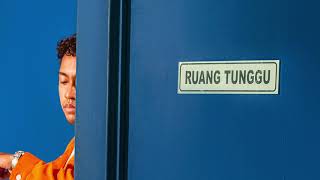 Laze - Ruang Tunggu