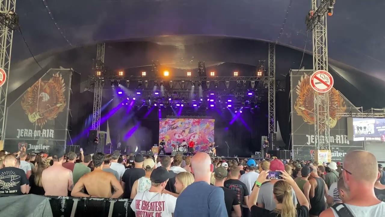 Paledusk - Slay [LIVE at Jera On Air, NL]