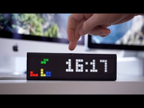 Video: Hintergrundbeleuchtete Wanduhr: LED-Digitaluhr, Leuchtet Im Dunkeln. Uhrenlampen Mit Leuchtenden Zahlen Und Pfeilen Und Uhrengemälde An Der Wand, Andere Optionen