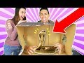 ¿QUÉ HAY EN LA CAJA? 😱 MI PRIMER VIDEO CON MI NOVIA !!