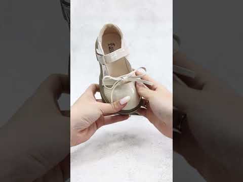 Дитячі святкові туфельки, ошатне взуття для дівчаток. Розмір: 26-30, видео 1