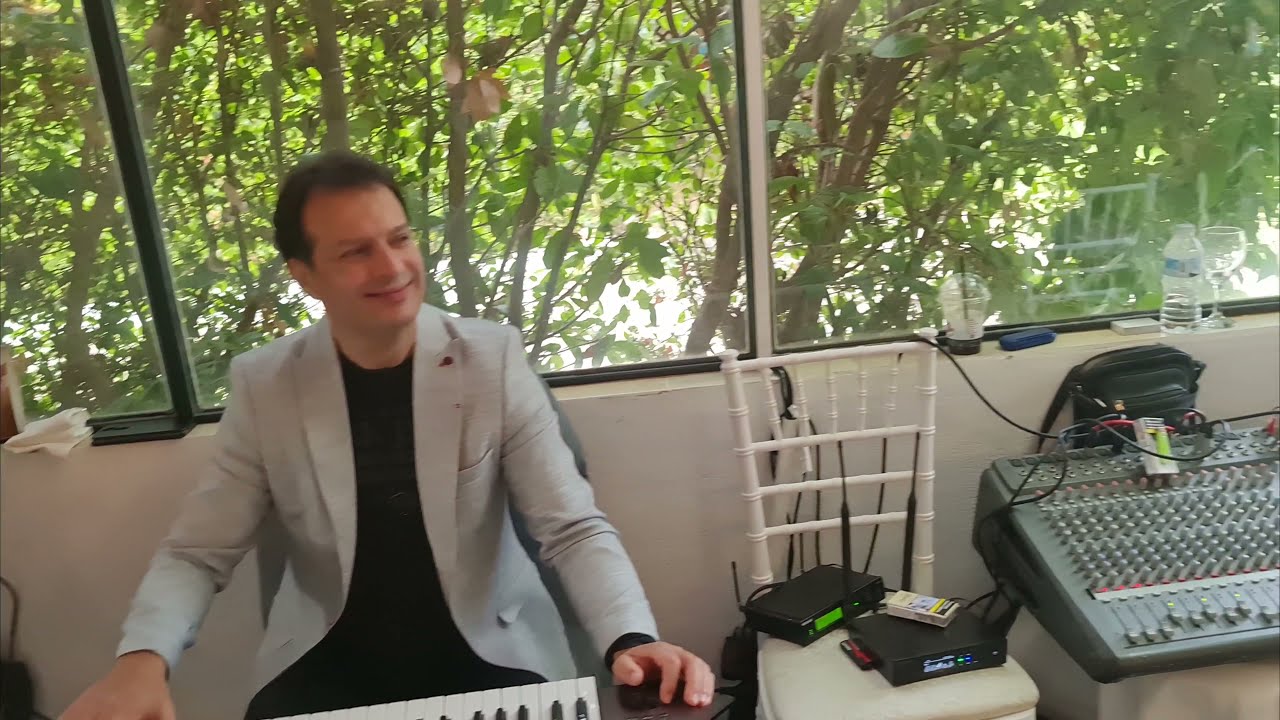 Στην βάφτιση της μικρής Σταματίας Κώστας Σταύρου -Χρήστος Αγγελής