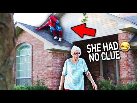 Spiderman Ding Dong Ditch Prank This Didn T End Well Youtube - ding dong ditching prank in roblox youtube pranks ding