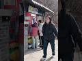 Eating street food at the Great Wall of China! 🇨🇳🥞爬完八达岭长城,高低得整一个手抓饼!🥞🇨🇳
