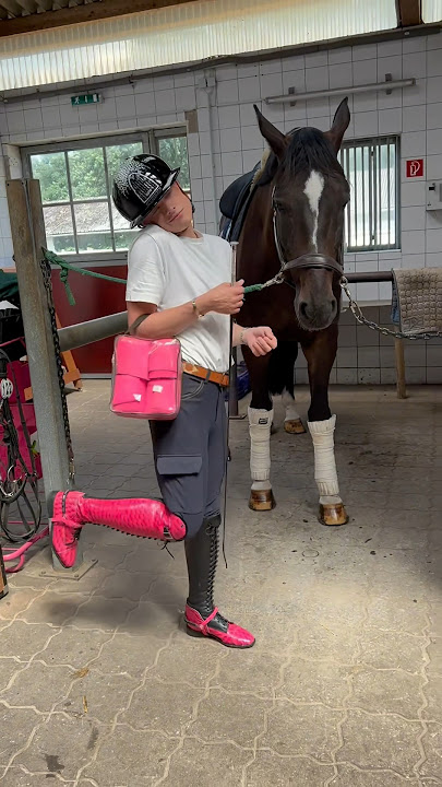Pink is for everyone 😎💖 #viral #horse #equestrian #riding