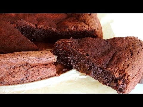 Video: Chocolate Cake With Prunes