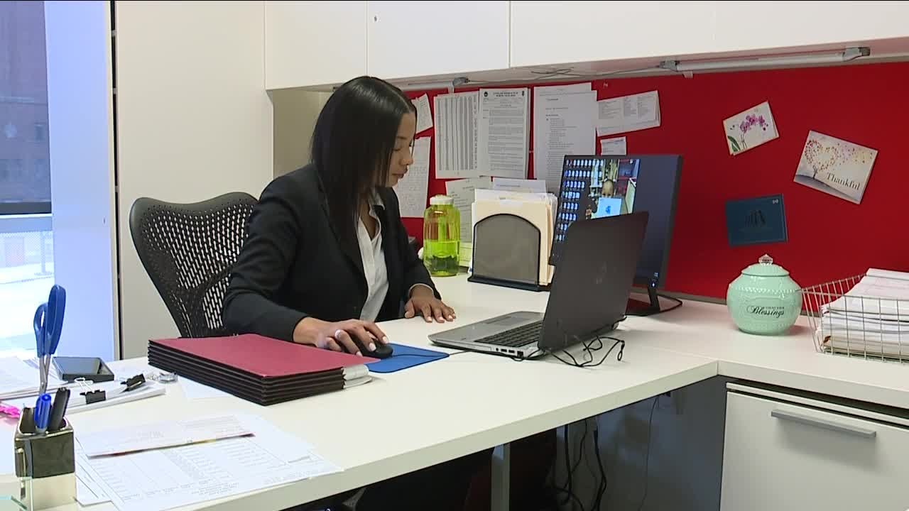3Rs Program Helps Students Discover the Law and Plan Their Future - YouTube