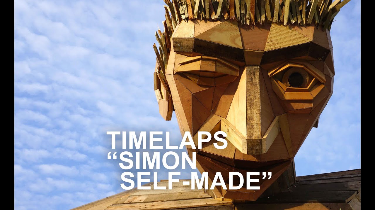 Giant scrap wood sculpture - Timelaps