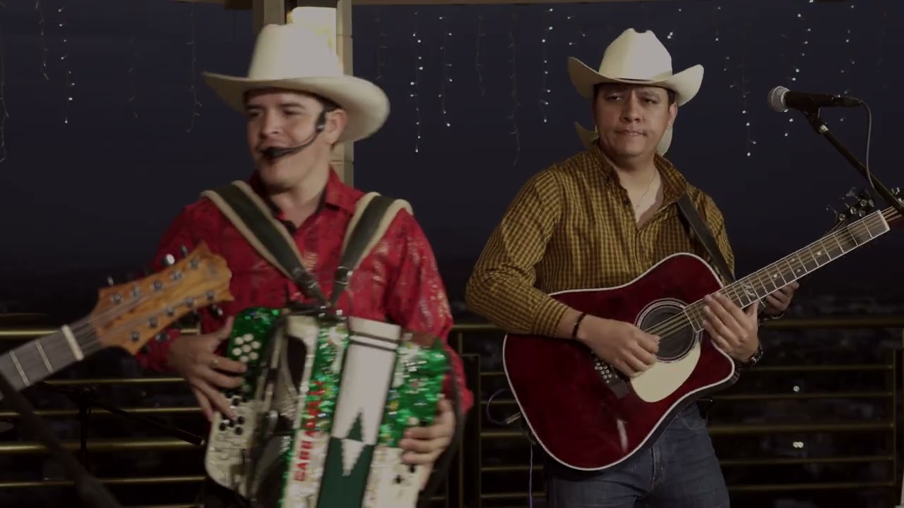 El Piloto y su Estilo ft Los Amigos de Altura - De Apodo El Fierro