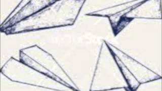 Download Lagu Kid bombardos // Paper planes // MP3