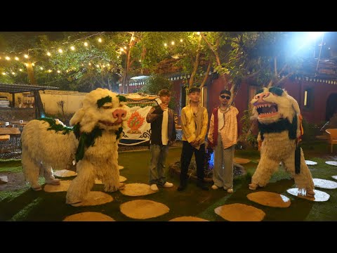 Behind the scene of YICHEY