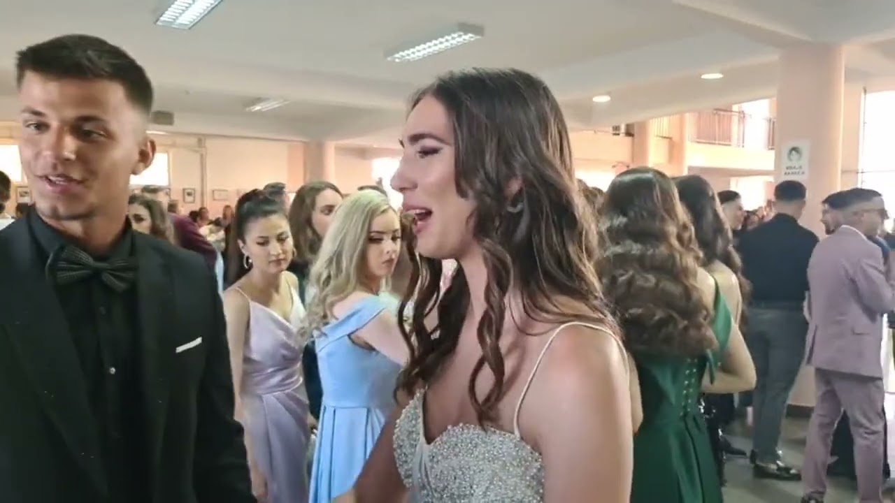 Maturantët e Shkollës 