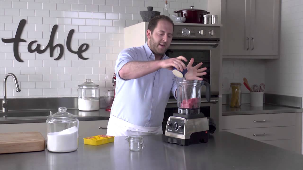 Vitamix Pro 750 Series Blender - YouTube