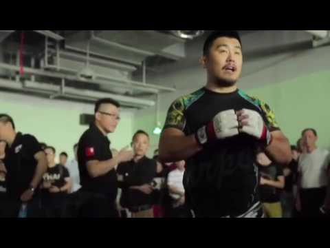 Võ sĩ MMA từng sỉ nhục võ thuật Trung Quốc vừa xuất đầu lộ diện đã bị bắt