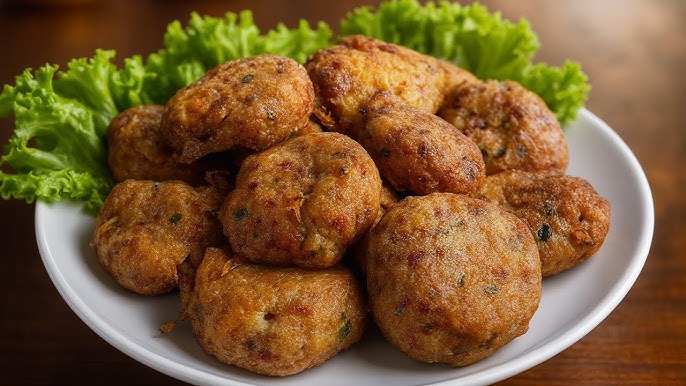 Sotuvchi bilan onlayn porno tomosha qiling Blowjob berishda eng yaxshi porno yulduz