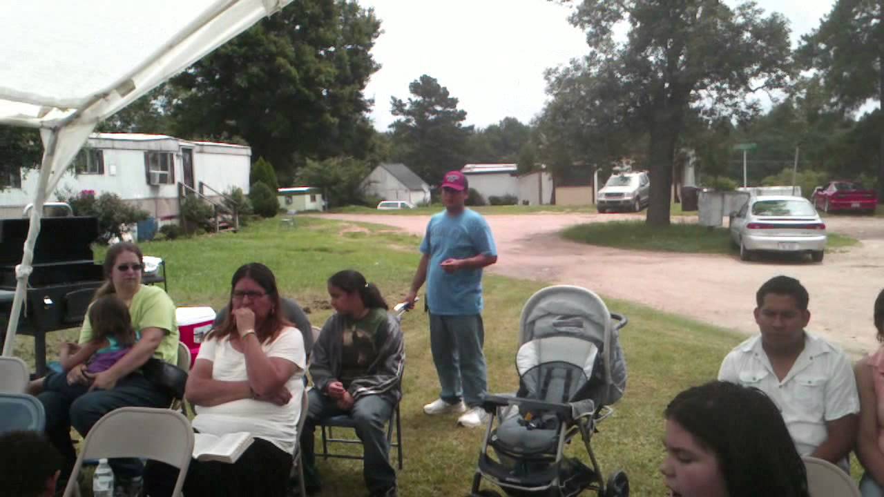 Campaña Evangelistica al Aire Libre - YouTube