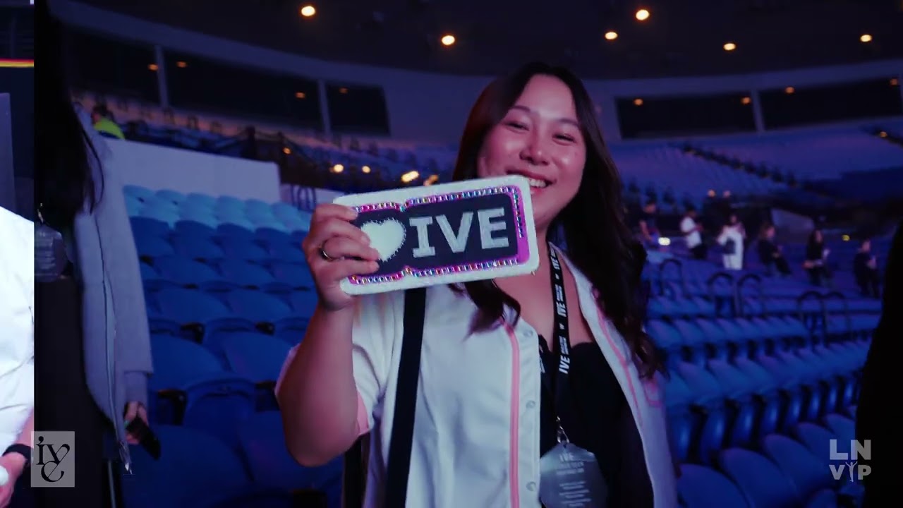 IVE WORLD TOUR SHOW WHAT I AM VIP - YouTube