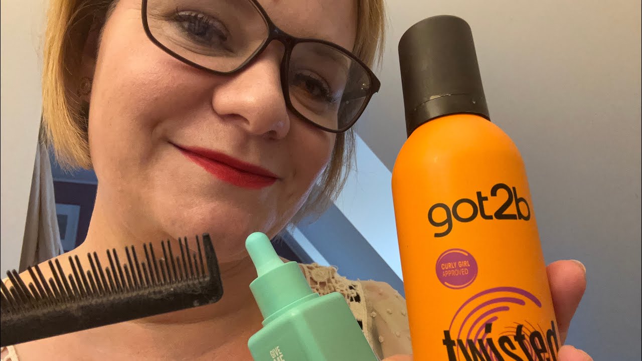 ASMR: Curling your hair & clipping it up! #hairclipping #asmrhairplay #relaxing