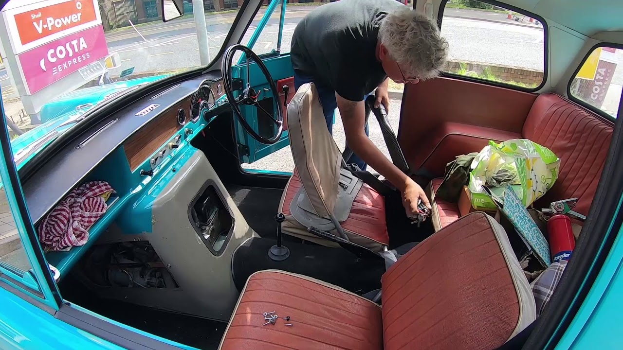 1969 Reliant Regal Restoration   Part 5 includes Leeds car Cruise