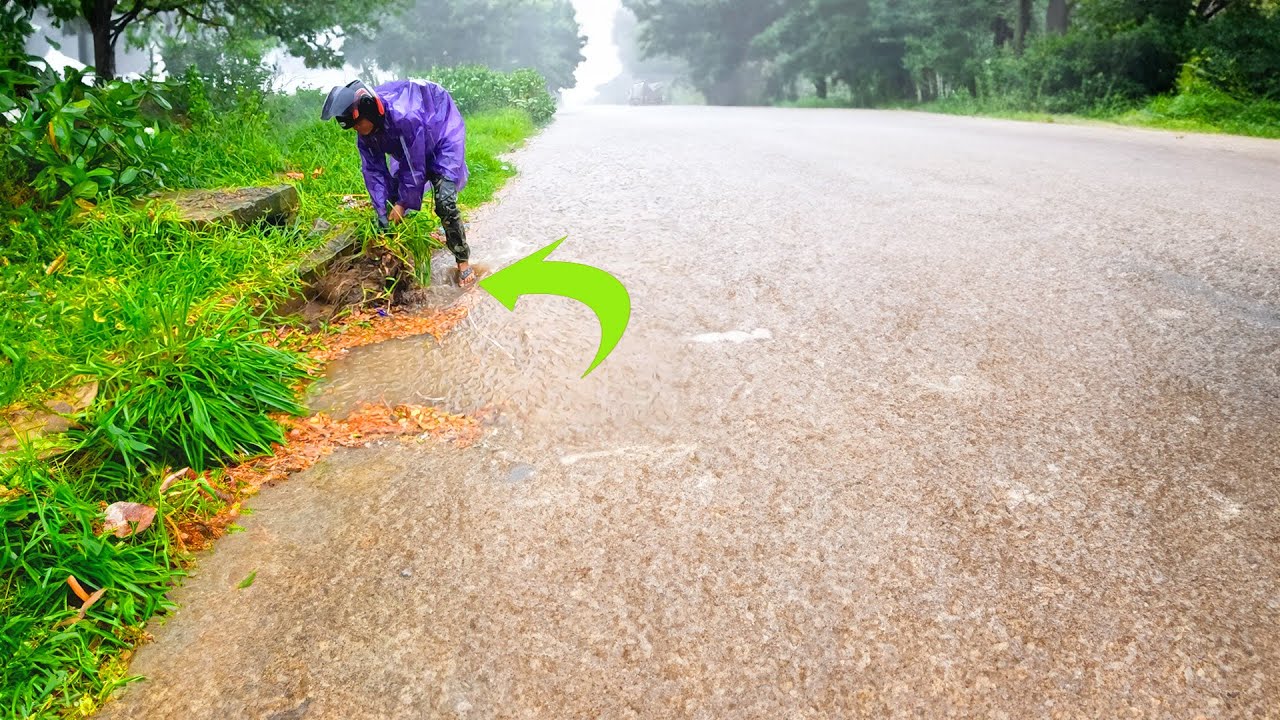Flood Relief Draining Massive Floods by Unclogging Drains - YouTube