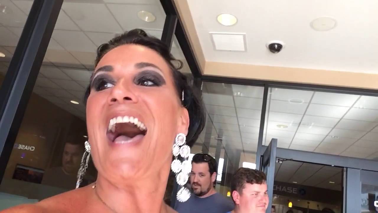 The Pop Up Singer- Colette Hawley - Chase Bank