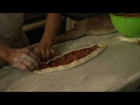 Howcookingworks Travels - Turkish Pide