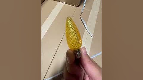 C9 Christmas light vs C7 Christmas light vs Mini Christmas lights with Captain Matt.