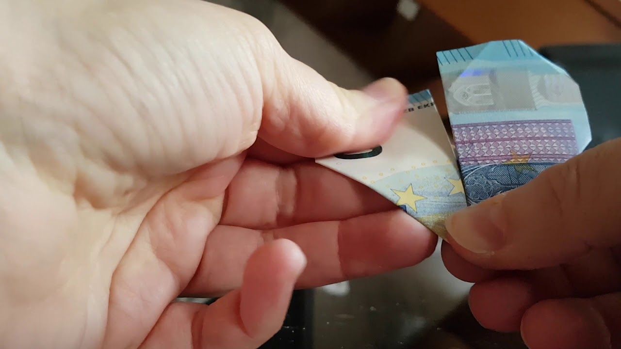 Réaliser un coeur avec un billet YouTube