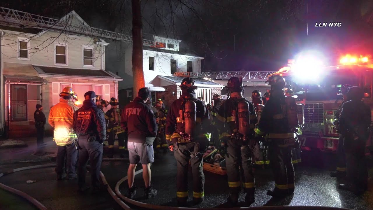 Three Lives Claimed in 2-Alarm Queens Fire NYC - YouTube