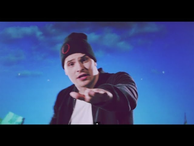 Guarda Tuomas Kauhanen - Pummilla Tallinnaan feat Mikko  (virallinen musiikkivideo) su YouTube Guarda Tuomas Kauhanen - Pummilla Tallinnaan feat Mikko  (virallinen musiikkivideo) su YouTube