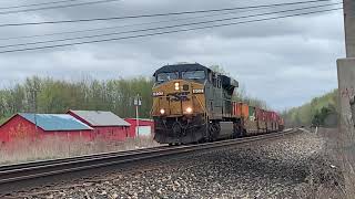 A Pathetically Short Q157 With Just 10 Cars And 1 Es44Ah Leading