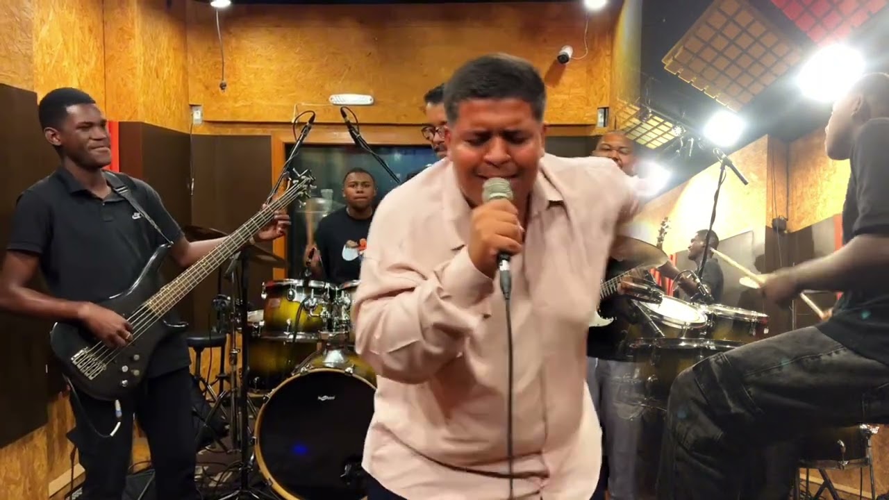 MEDLEY DE CORINHO DE FOGO COM JEAN OLIVEIRA - Rhuan Oliveira 
