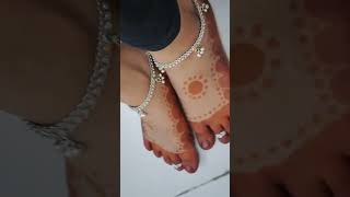 Henna Leaves Design Design