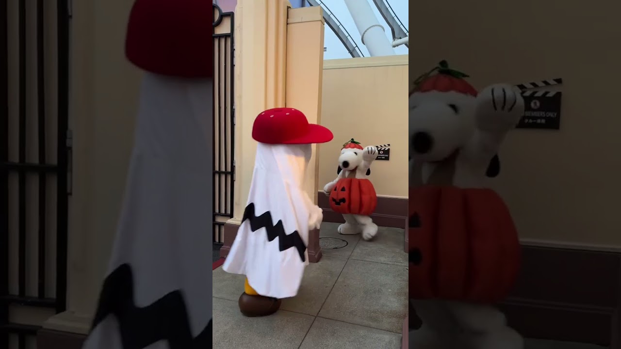 The Peanuts are ready for Halloween at Universal Studios Japan!