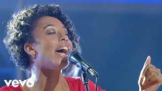 Video thumbnail of "Corrine Bailey Rae - Trouble Sleeping (Live)"