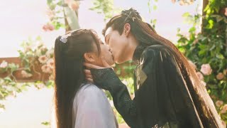 She waited 500 years for the resurrection of the domineering demon king, and they kissed! Yu Shuxin