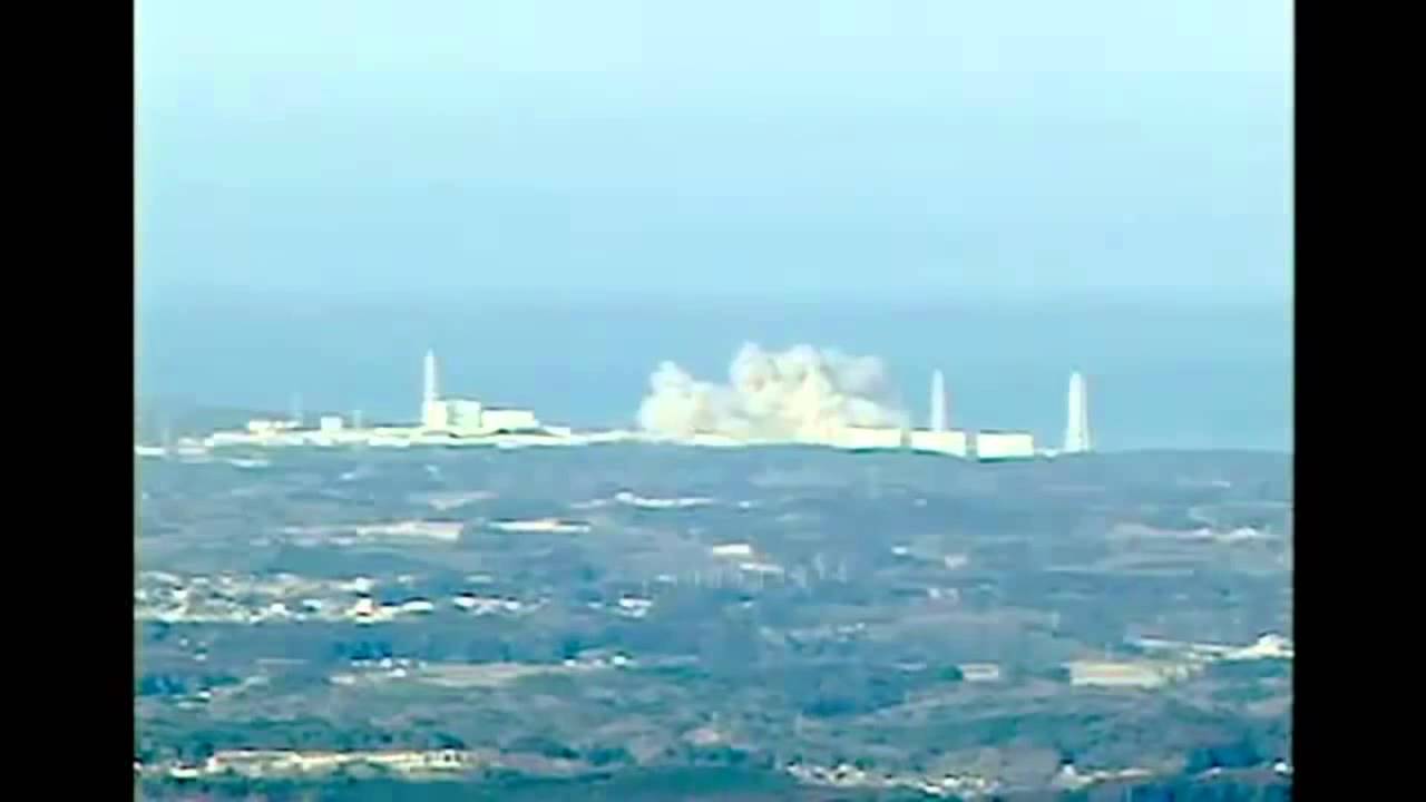 Japan Fukushima Nuclear Explosion Reactor No.1 LIVE 12.03.2011 - YouTube