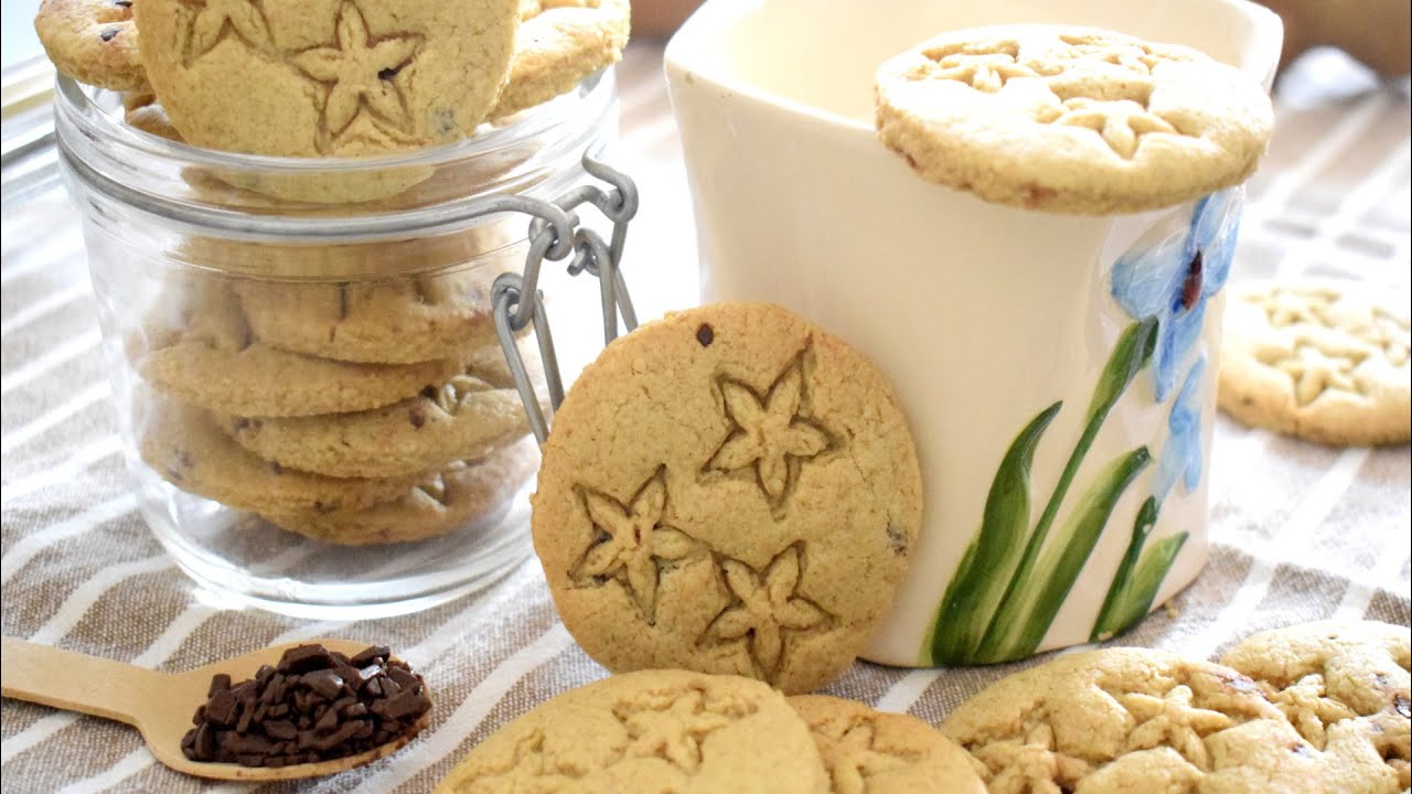 BISCOTTI CON FARINA D'AVENA INTEGRALE e Gocce di Cioccolato   Ricetta Biscotti Facili e Veloci