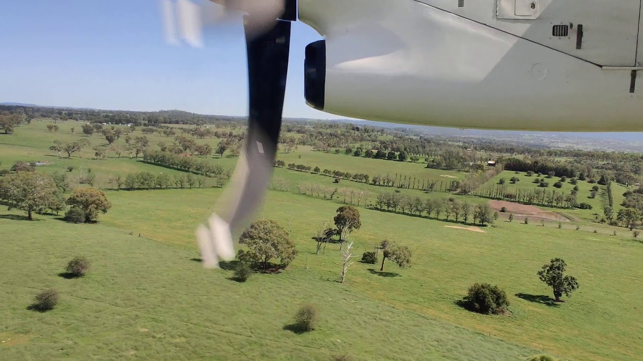 Qantas dash 8 flight to Armidale, NSW YouTube