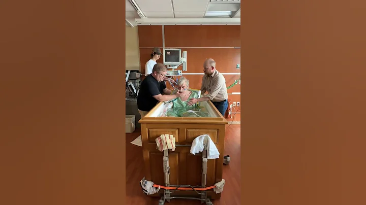 Man has wish fulfilled of being baptized in the ICU ❤️❤️￼ - DayDayNews