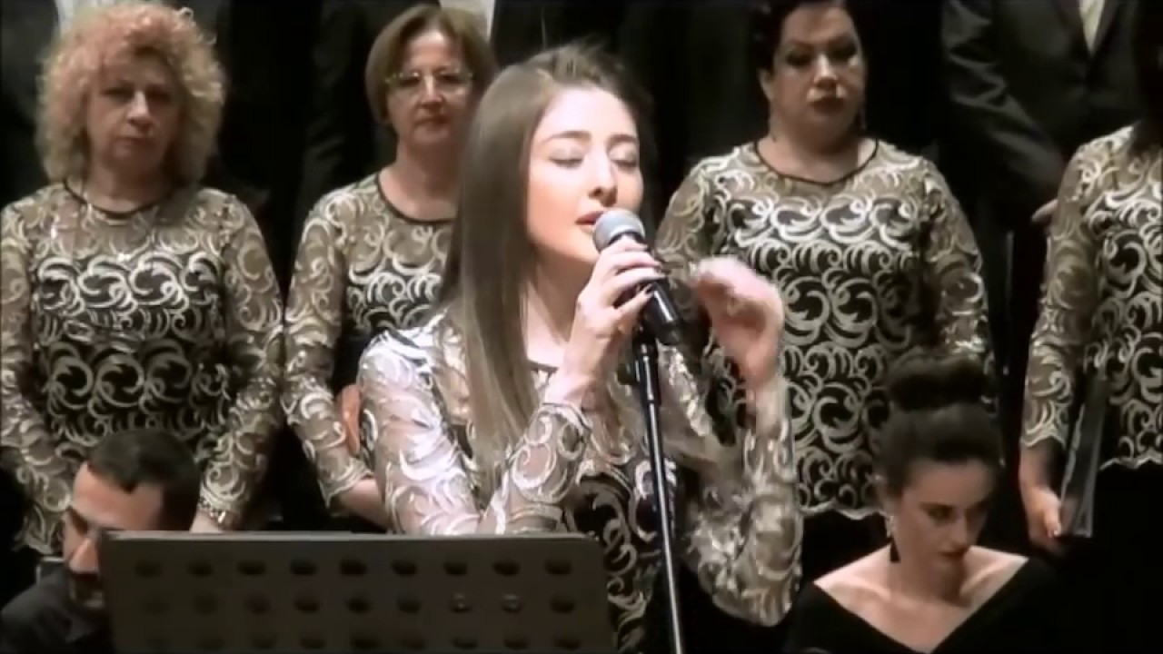 Tuğçe Taç - Gece Kirpikli Kadın