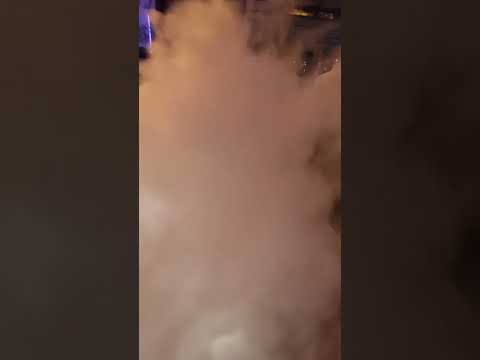 Советую в Гданьске  отметить день рождения, есть очередь в выходные дни. Хлеб и вино.