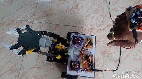 Gesture Controlled Robotic Arm ATMega8