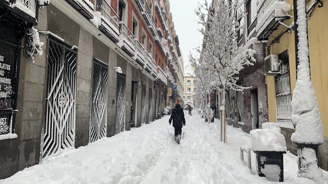 LIVE HEAVIEST SNOW IN MADRID HISTORY YouTube
