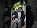 امراة تبكي وتحكي بحرقة قلب عن الاسعار ...